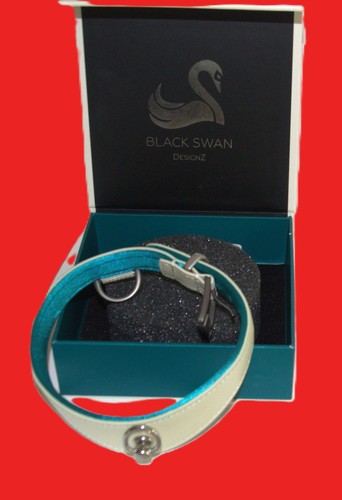 Black swan collar blue ice - blue,
