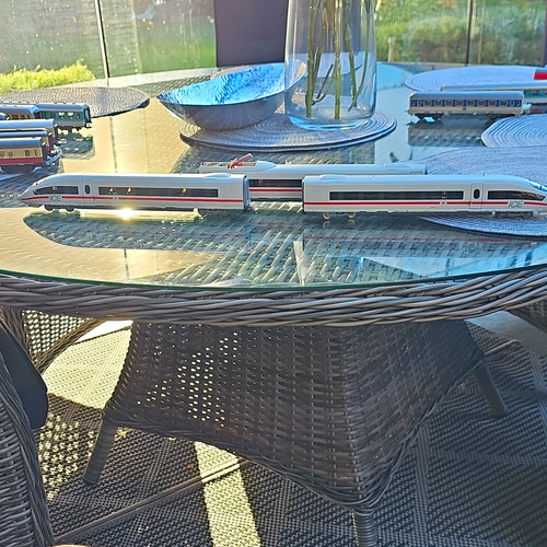 Ice triebwagenzug - h0,